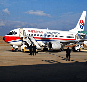 伊金霍洛航空运输航空快运业稳步发展的原因是什么？
